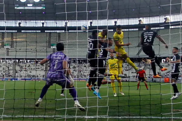 stock image Fortaleza (CE), Brazil 08/17/2024 - Player Luiz Otavio celebrates Mirassol's first goal during the match between Ceara (CE) and Mirassol (SP), valid for the 21st round of the 2024 Brazilian Championship Serie B