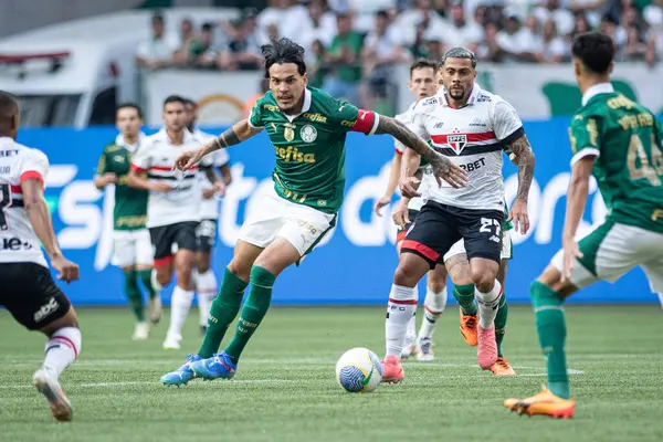 Sao Paulo (SP), Brezilya 08 / 18 / 2024 - Brezilya Şampiyonası 'nın 23. turu için geçerli olan Palmeiras ile Sao Paulo arasındaki maç, 18 Ağustos 2024 Pazar günü, Sao Paulo-SP' deki Allianz Parque 'da. 