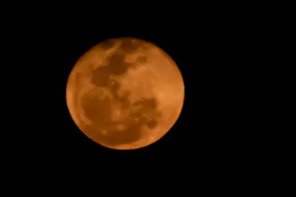 Stock image Rio de Janeiro, (RJ), Brazil 08/20/2024 - View of the moon today, August 20, 2024, the Moon is in the Full phase, it is 100% visible and growing. There are 6 days left until the Waning Moon.