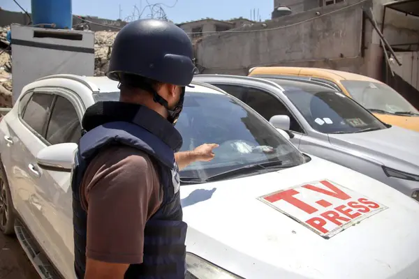 stock image Turkish TRT Arab TV Car targeted by Israeli Army in Gaza. August 20, 2024, Gaza, Palestine: Israel army targeted a Turkish TRT Arab TV Car even bearing all press insignia indicating its a press car. 