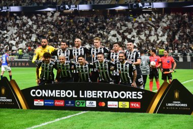 BELO HORIZONTE (MG), Brezilya 08 / 20 / 2024 - Atletico Mineiro takımı, Atletico Mineiro ve San Lorenzo arasındaki maç sırasında, 2024 Copa Libertadores 'in 16.