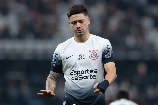 stock image Sao Paulo (SP), Brazil 08/20/2024 - Rodrigo Garro in a match between Corinthians and Red Bull Bragantino, valid for the second leg of the round of 16 of the 2024 Copa Conmebol Sulamericana