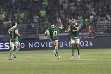 Sao Paulo (SP), Brezilya 08 / 21 / 2024 - Palmeiras oyuncusu Rony Palmeiras ve Botafogo arasında oynanan karşılaşmada golünü attı ve Copa Conmebol Libertadores 'in 16 raundunun ikinci ayağı için geçerli olan golünü kutladı