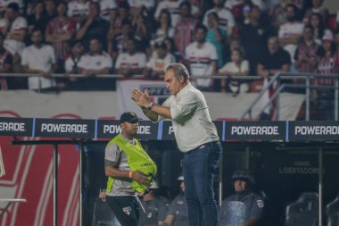 Sao Paulo (SP), Brezilya 08 / 22 / 2024 - Koç Martin Lasarte, Sao Paulo ve Nacional arasında oynanan maçta, Conmebol Libertadores Kupası 'nın 16.