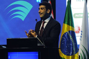 Sao Paulo (SP), 08 / 22 / 2024 - Merkez Bankası Müdürü Gabriel Galipolo, ülkedeki otomotiv bayilerinin temsilcilerinin bir araya geldiği 32. Fenabrave Kongresine katıldı