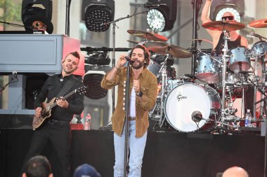 Thomas Rhett, NBC The Today Show 'da yer alan bir şarkıcı ve şarkı yazarı. 23 Ağustos 2024 New York, ABD. Thomas Rhett Akins Jr., 34 yaşında, Nashville, Tennessee 'de tanınan bir şarkıcı ve söz yazarı.