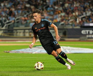 MLS 2024 - New York City FC, Chicago Fire FC 'ye karşı. 24 Ağustos 2024 'te, Citi Field, Queens, New York, ABD: 24 Ağustos 2024' te, MLS maçı Citi Field 'da, NYCFC Chicago Fire karşısında 2-0 öndeydi.. 