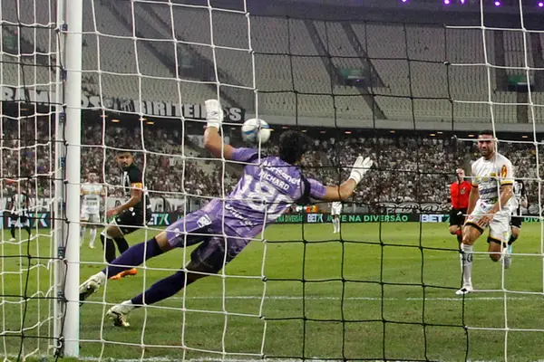 stock image Fortaleza (CE), Brazil 08/26/2024 - Richard during the match between Ceara (CE) X Novorizontino (SP) for the 23rd round of the 2024 Brazilian Championship Serie B, on the afternoon of this Monday (26), at Arena Castelao 