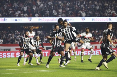 Sao Paulo (SP), Brezilya 08 / 28 / 2024 - Brezilya Kupası çeyrek finallerinin ilk ayağı için Sao Paulo ve Atletico Mineiro arasında oynanan maçta çekildi, bu Çarşamba, 28 Temmuz 2024. 