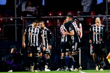 Sao Paulo (SP), Brezilya 08 / 28 / 2024 - Atletico Mineiro oyuncusu Rodrigo Battaglia gol attı ve çeyrek finalin ilk ayağı için Sao Paulo ve Atletico Mineiro arasındaki maçtaki golünü kutladı 