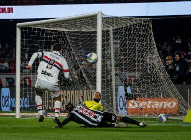 Sao Paulo (SP), Brezilya 08 / 28 / 2024 - Sao Paulo ve Atletico Mineiro arasında oynanan maçta Brezilya Kupası çeyrek finalinin ilk ayağı için Morumbis Stadyumu 'nda oynanan maçta Sao Paulo oyuncusu Calleri