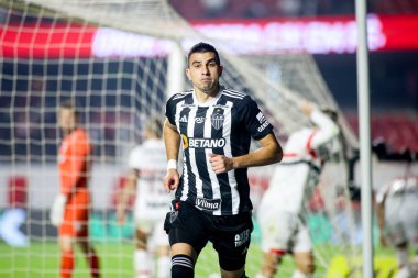 Sao Paulo (SP), Brezilya 08 / 28 / 2024 - Oyuncu Rodrigo Battaglia, Brezilya Kupası çeyrek finalleri için Sao Paulo ve Atletico Mineiro arasında oynanan maçta Morumbis Stadyumu 'nda golünü kutluyor.