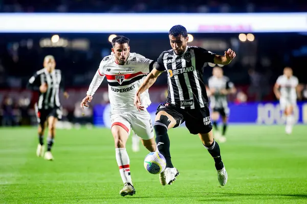 Sao Paulo (SP), Brezilya 08 / 28 / 2024 - Sao Paulo ve Atletico Mineiro arasında oynanan maçta Brezilya Kupası çeyrek finalinin ilk ayağı için Morumbis Stadyumu 'nda oynanan maçta Sao Paulo oyuncusu Carelli