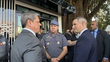 SAO PAULO (SP) Brazil 08 / 29 / 2024 - Sao Paulo kentinin Valisi, Tarcisio de Freitas, Sao Paulo kentinin Kamu Güvenliği Bakanı Guilherme Derrite eşliğinde yeni bir Başbakanlık Üssü 'nün açılışını gerçekleştirdi. 