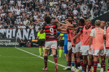 Sao Paulo (SP), Brezilya 09 / 01 / 2024 Flamengo oyuncusu Pedro, 2024 Brezilya Şampiyonası serisi A 'nın 25. turu için Corinthians ve Flamengo arasındaki maçtaki golünü Neo Quimica Arena' da kutluyor.