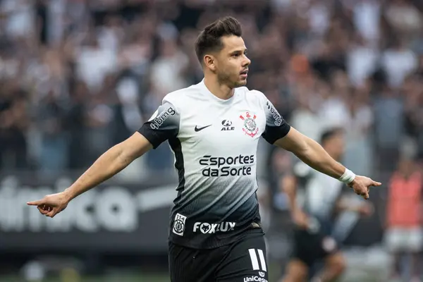 stock image Sao Paulo (SP), Brazil 09/01/2024 - Angel Romero celebrates his goal in the match between Corinthians and Flamengo, valid for the 25th round of the 2024 Brazilian Championship