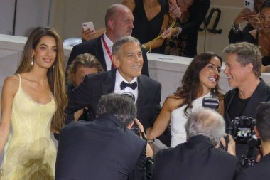George Clooney ve Brad Pitt 81. Venedik Film Festivali 'nde. 1 Eylül 2024, Venedik, İtalya: George Clooney ve Brad Pitt Jon Watts tarafından yazılan ve yönetilen 