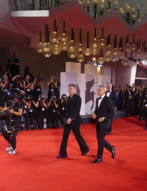 George Clooney ve Brad Pitt 81. Venedik Film Festivali 'nde. 1 Eylül 2024, Venedik, İtalya: George Clooney ve Brad Pitt Jon Watts tarafından yazılan ve yönetilen 