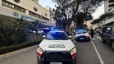 Sao Paulo (SP), Brezilya 09 / 03 / 2024 - Sao Paulo kentinin belediye başkanı adayı Jose Luiz Datena, 3 Eylül 2024 günü öğleden sonra Sirio Libanes hastanesinden ayrıldı..