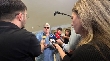 Sao Paulo (SP), Brezilya 09 / 03 / 2024 - Sao Paulo kentinin belediye başkanı adayı Jose Luiz Datena, 3 Eylül 2024 günü öğleden sonra Sirio Libanes hastanesinden ayrıldı..