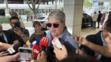 Sao Paulo (SP), Brezilya 09 / 03 / 2024 - Sao Paulo kentinin belediye başkanı adayı Jose Luiz Datena, 3 Eylül 2024 günü öğleden sonra Sirio Libanes hastanesinden ayrıldı..