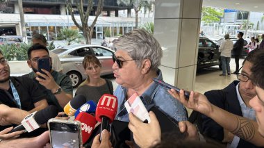 Sao Paulo (SP), Brezilya 09 / 03 / 2024 - Sao Paulo kentinin belediye başkanı adayı Jose Luiz Datena, 3 Eylül 2024 günü öğleden sonra Sirio Libanes hastanesinden ayrıldı..