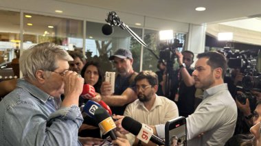 Sao Paulo (SP), Brezilya 09 / 03 / 2024 - Sao Paulo kentinin belediye başkanı adayı Jose Luiz Datena, 3 Eylül 2024 günü öğleden sonra Sirio Libanes hastanesinden ayrıldı..