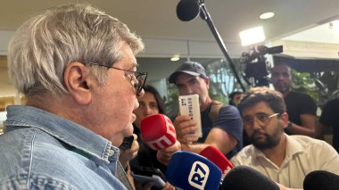 Sao Paulo (SP), Brezilya 09 / 03 / 2024 - Sao Paulo kentinin belediye başkanı adayı Jose Luiz Datena, 3 Eylül 2024 günü öğleden sonra Sirio Libanes hastanesinden ayrıldı..