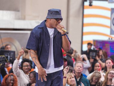 LL Cool J, bu sabah Rockefeller Plaza 'da Today Show' da canlı performans sergiliyor. 06 Eylül 2024, Rockefeller Plaza, New York, ABD