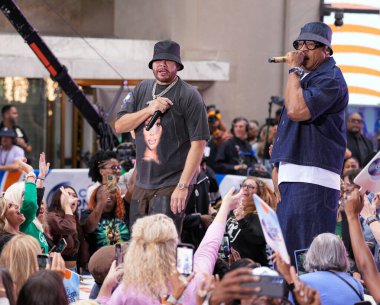 LL Cool J, bu sabah Rockefeller Plaza 'da Today Show' da canlı performans sergiliyor. 06 Eylül 2024, Rockefeller Plaza, New York, ABD