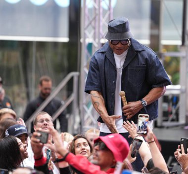 LL Cool J, bu sabah Rockefeller Plaza 'da Today Show' da canlı performans sergiliyor. 06 Eylül 2024, Rockefeller Plaza, New York, ABD