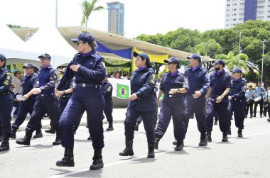 Natal (RN), Brezilya 09 / 07 / 2024 7 Eylül 2024 'teki geçit töreni, Petropolis mahallesindeki Praca Civica' da düzenlendi ve devlet güvenlik güçlerinin üyeleri. 