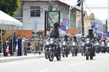 Natal (RN), Brezilya 09 / 07 / 2024 7 Eylül 2024 'teki geçit töreni, Petropolis mahallesindeki Praca Civica' da düzenlendi ve devlet güvenlik güçlerinin üyeleri. 