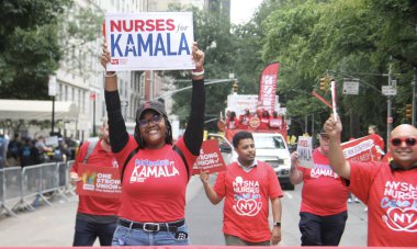 2024 İşçi Bayramı Geçidi. 7 Eylül 2024, New York, ABD: New York City işçileri İşçi Bayramı 'nı beşinci caddedeki bir geçit töreninde 