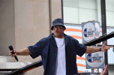 LLCoolJ, James Todd Smith, NBC 'de The TODAY Show' da oynayan ünlü Amerikalı rapçi, aktör ve girişimci. 6 Eylül 2024, New York, ABD