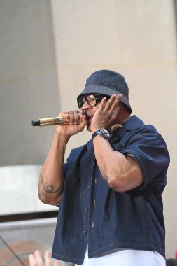 LLCoolJ, James Todd Smith, NBC 'de The TODAY Show' da oynayan ünlü Amerikalı rapçi, aktör ve girişimci. 6 Eylül 2024, New York, ABD