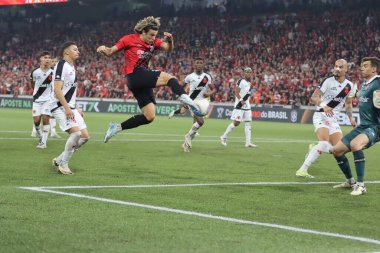 CURITIBA (PR), Brazil 09 / 11 / 2024 - Sporcu Agustin Canobbio, Athletico ve Vasco da Gama arasında oynanan maçta Ligga Arena 'da oynanan çeyrek final için geçerli