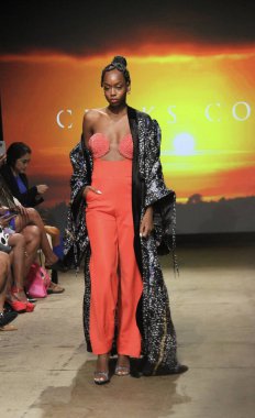 NYFW: CHUKS Collins SS 'in 25 Koleksiyonu. 10 Eylül 2024, New York, ABD