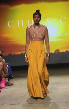 NYFW: CHUKS Collins SS 'in 25 Koleksiyonu. 10 Eylül 2024, New York, ABD