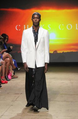 NYFW: CHUKS Collins SS 'in 25 Koleksiyonu. 10 Eylül 2024, New York, ABD