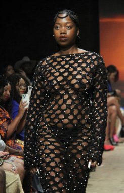 NYFW: CHUKS Collins SS 'in 25 Koleksiyonu. 10 Eylül 2024, New York, ABD