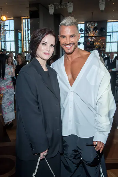 stock image Pamella Roland - Runway - September 2024 New York Fashion Week. September 10, 2024, New York, New York, USA: (L-R) Jaimie Alexander and Jay Manuel attend the Pamella Roland show during September 2024 New York Fashion Week at The Rainbow Room 