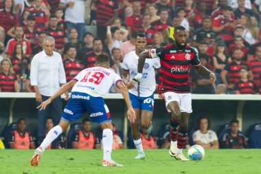Rio de Janeiro (RJ), Brezilya 09 / 12 / 2024 - Flamengo ve Bahia arasındaki maçta Mario Filho Stadyumu 'nda (Maracana) oynanan 2024 Brezilya Kupası çeyrek finalleri için geçerli olan oyuncu Gerson)