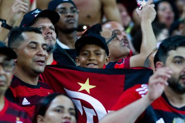 Rio de Janeiro (RJ), Brezilya 09 / 12 / 2024 - Flamengo ve Bahia arasında oynanan maçta, Mario Filho Stadyumu 'nda (Maracana) düzenlenen 2024 Brezilya Kupası çeyrek finalleri için geçerli olan Flamengo taraftarları)
