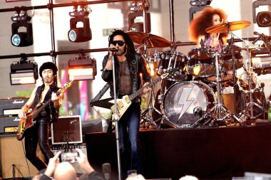 Lenny Kravitz Today Show 'da Heyecan Veren Performansla Sahneyi Sallıyor. 12 Eylül 2024, New York, ABD