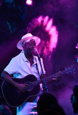 SAO PAULO (SP), Brezilya 09 / 12 / 2024 - Ünlü 