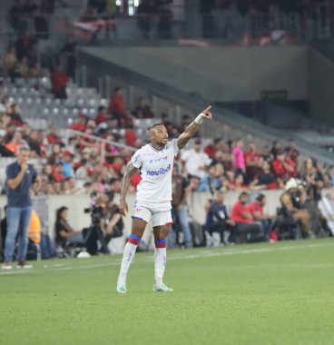 CURITIBA (PR), Brazil 09 / 14 / 2024 - Sporcu Marinho, Athletico ve Fortaleza arasında oynanan karşılaşmada, Ligga Arena 'daki Brezilya Şampiyonluk Serisi A için geçerli olan 26.