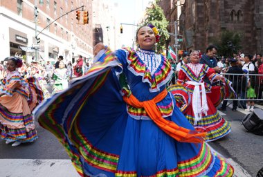 Meksika Bağımsızlık Günü Geçidi 2024. 15 Eylül 2024. New York, ABD: 2024 Meksika Günü Geçidi bugün Madison Bulvarı boyunca düzenlendi, New York 'ta 38. Cadde' den 27. Cadde 'ye kadar uzandı..