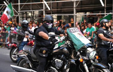 Meksika Bağımsızlık Günü Geçidi 2024. 15 Eylül 2024. New York, ABD: 2024 Meksika Günü Geçidi bugün Madison Bulvarı boyunca düzenlendi, New York 'ta 38. Cadde' den 27. Cadde 'ye kadar uzandı..