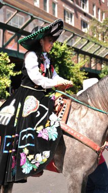 Meksika Bağımsızlık Günü Geçidi 2024. 15 Eylül 2024. New York, ABD: 2024 Meksika Günü Geçidi bugün Madison Bulvarı boyunca düzenlendi, New York 'ta 38. Cadde' den 27. Cadde 'ye kadar uzandı..